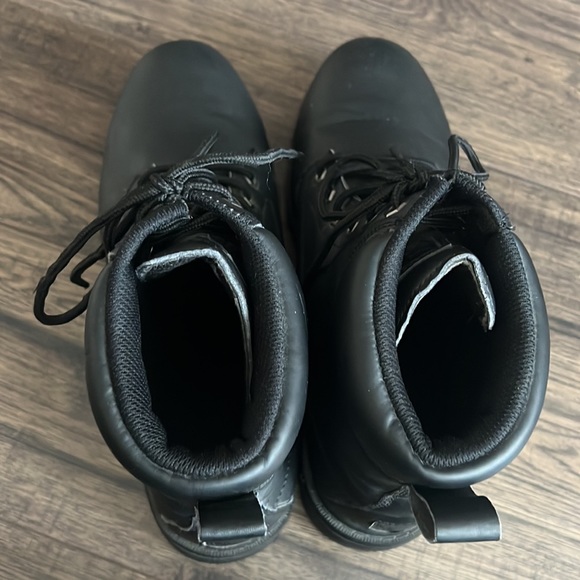 FILA Edgewater Boots